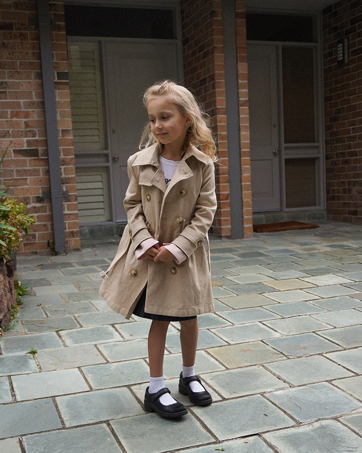 Camel Miss Sunshine Trench Coat with double-breasted front - alternate view