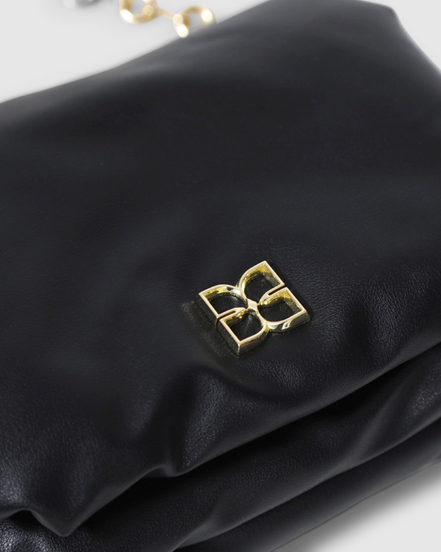 Hanging On Leather Handbag - Black