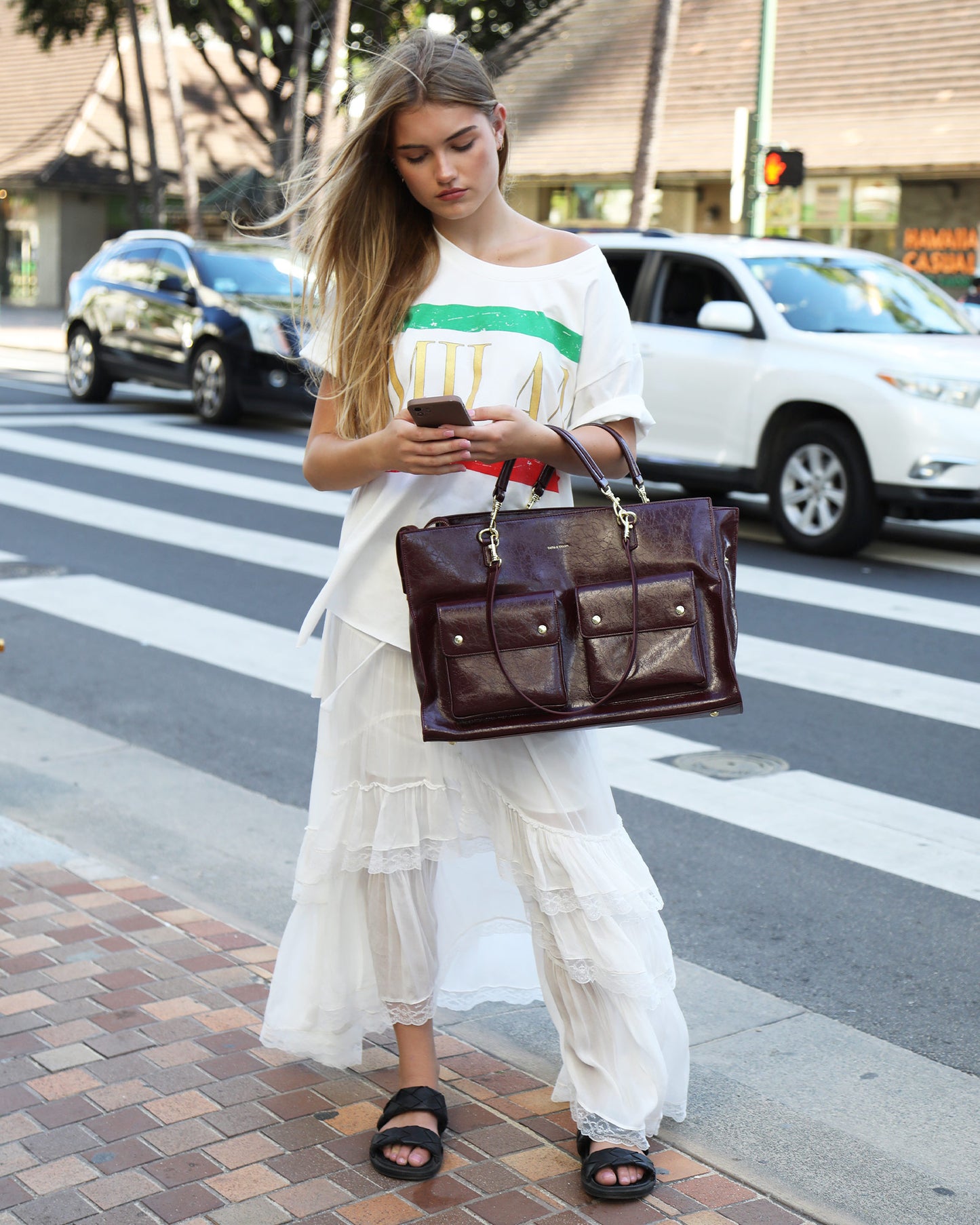Reflections Leather Shoulder Bag - Burgundy