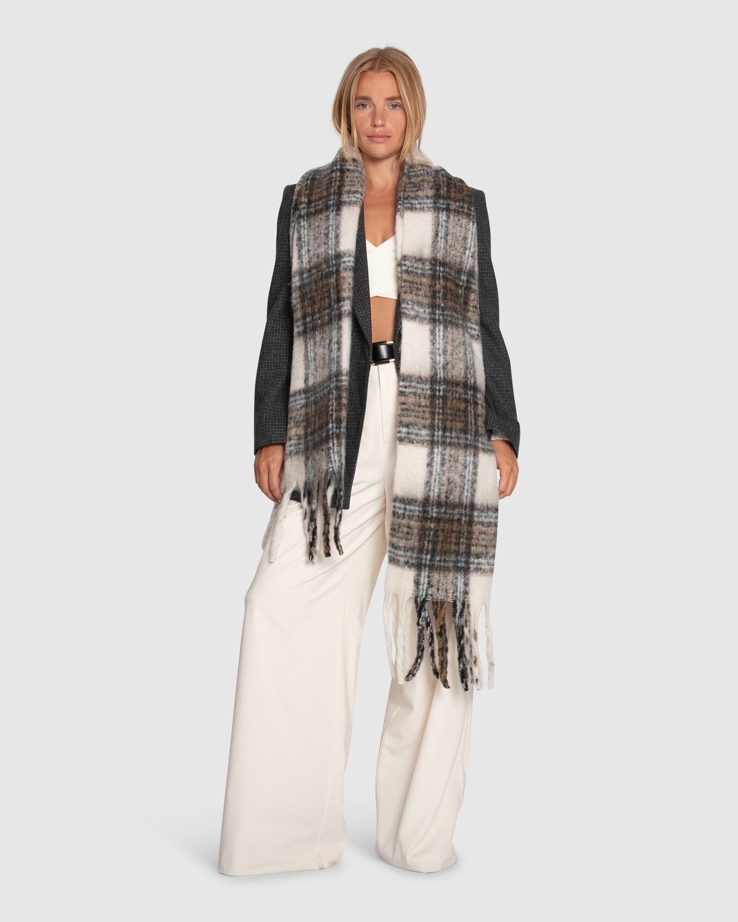 Still Into You Scarf - Black/White