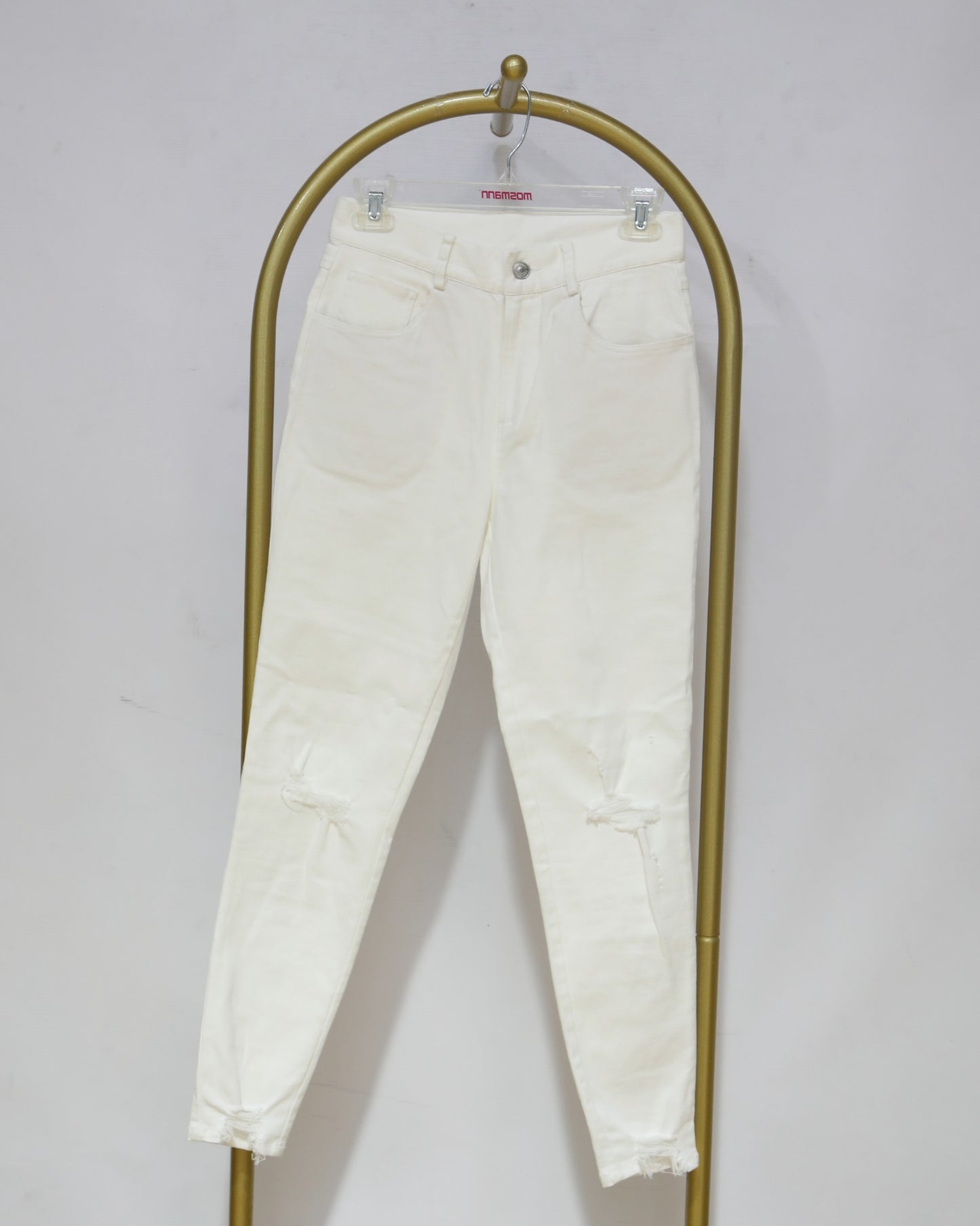 Distressed Skinny Jean - White