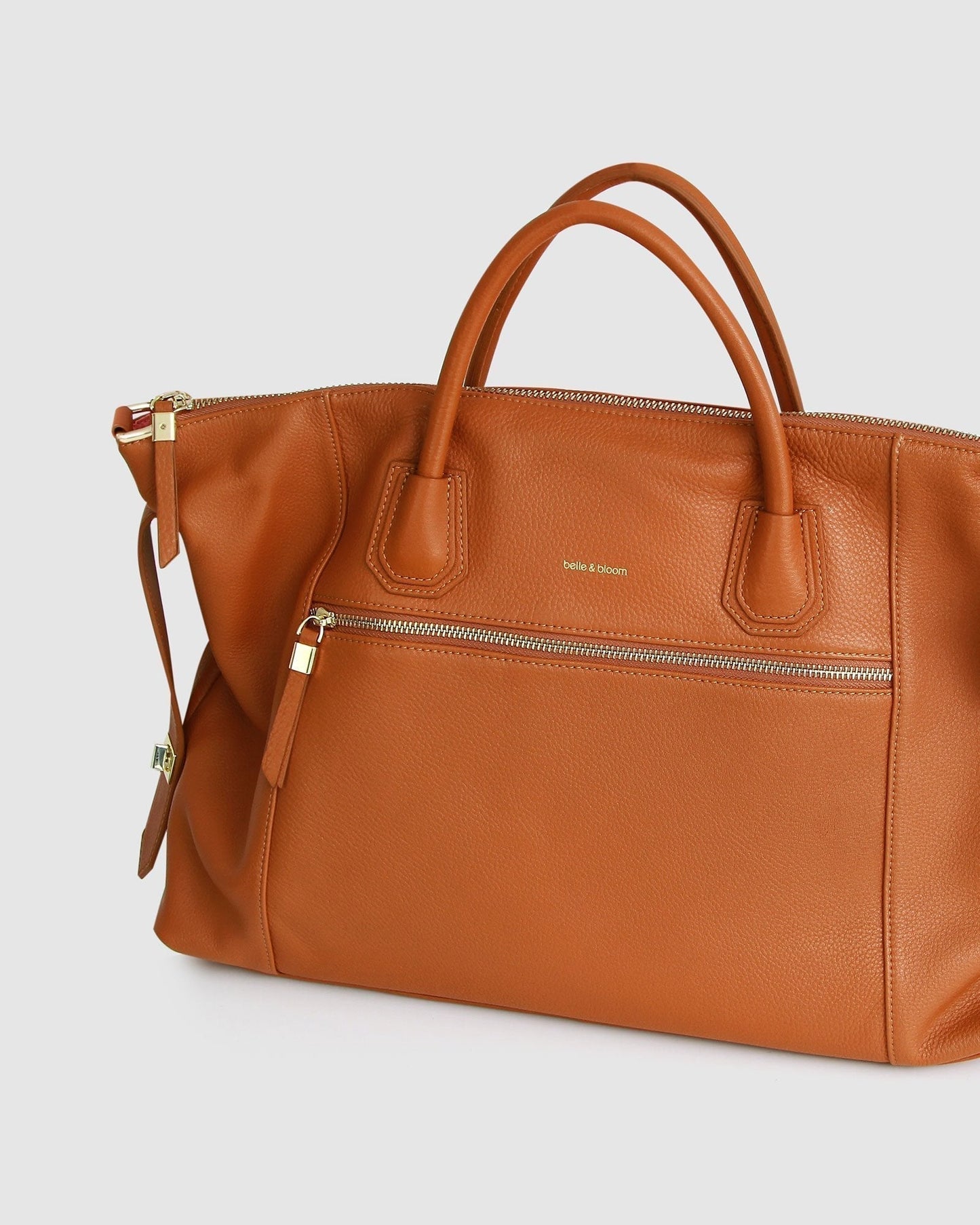 wild-heart-camel-soft-leather-handbag-detail_69251a99-bd54-4406-87f3-0be4eae7b765.jpg