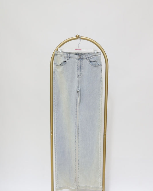 Straight Leg Jeans - Stonewash