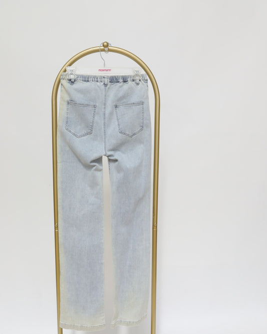 Straight Leg Jeans - Stonewash