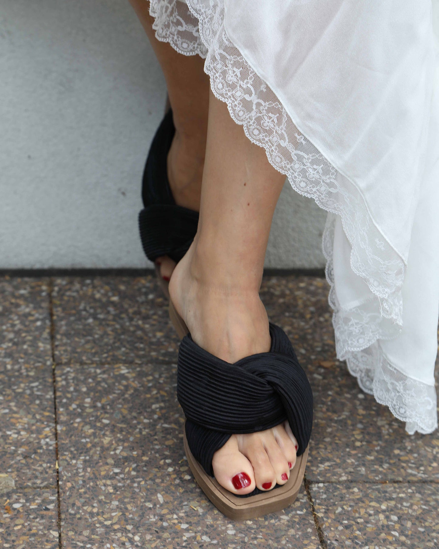 Oblivion Slides - Black