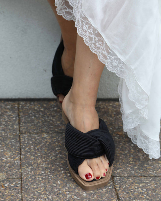 Oblivion Slides - Black