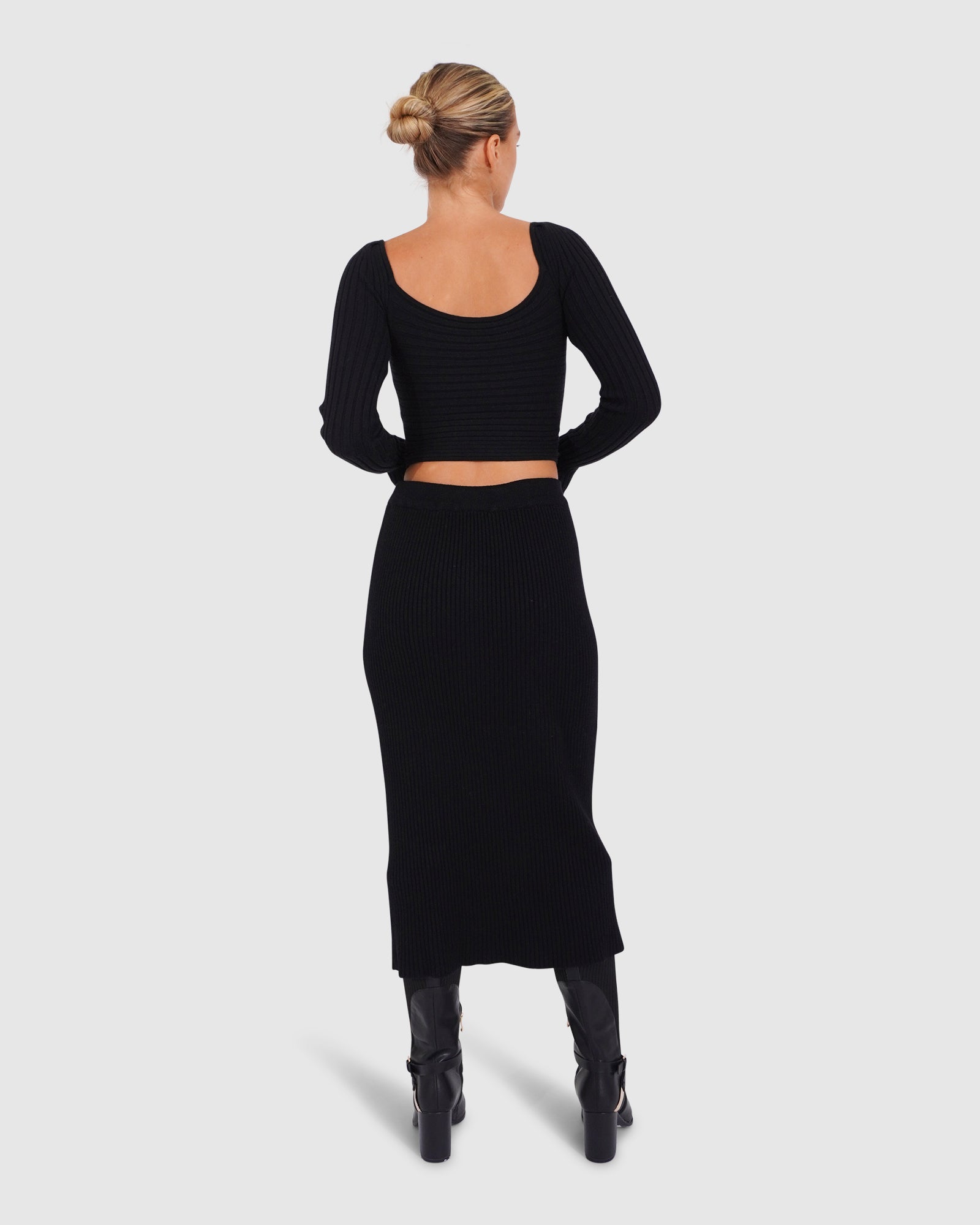 【AAKE】[BELT SET] KNIT MIDI SK TRAF Knitted Midi Skirt Sets For Women 2 Pieces 2025 New