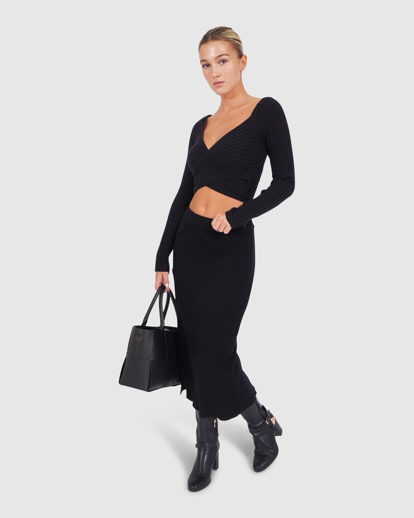 スカート [MATINKIM]unbalance flats midi skirt in black Black Poplin Tiered Midi Skirt | Izumi – motelrocks.com
