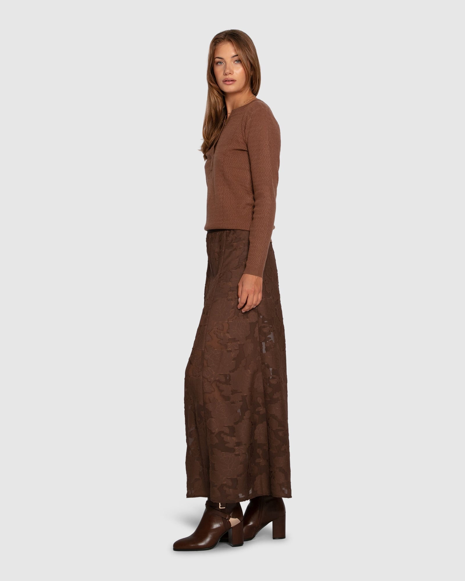 Textured knit top side view chocolate
