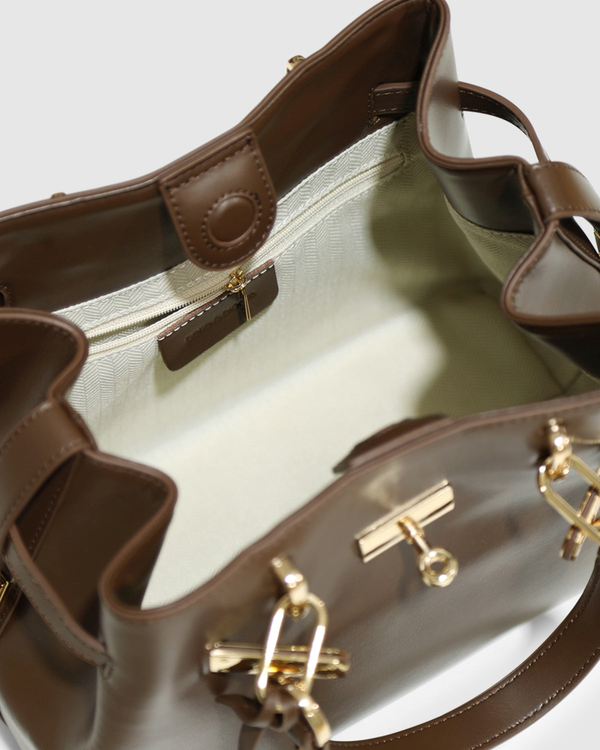 Gale Refined Bucket Bag - Chocolate