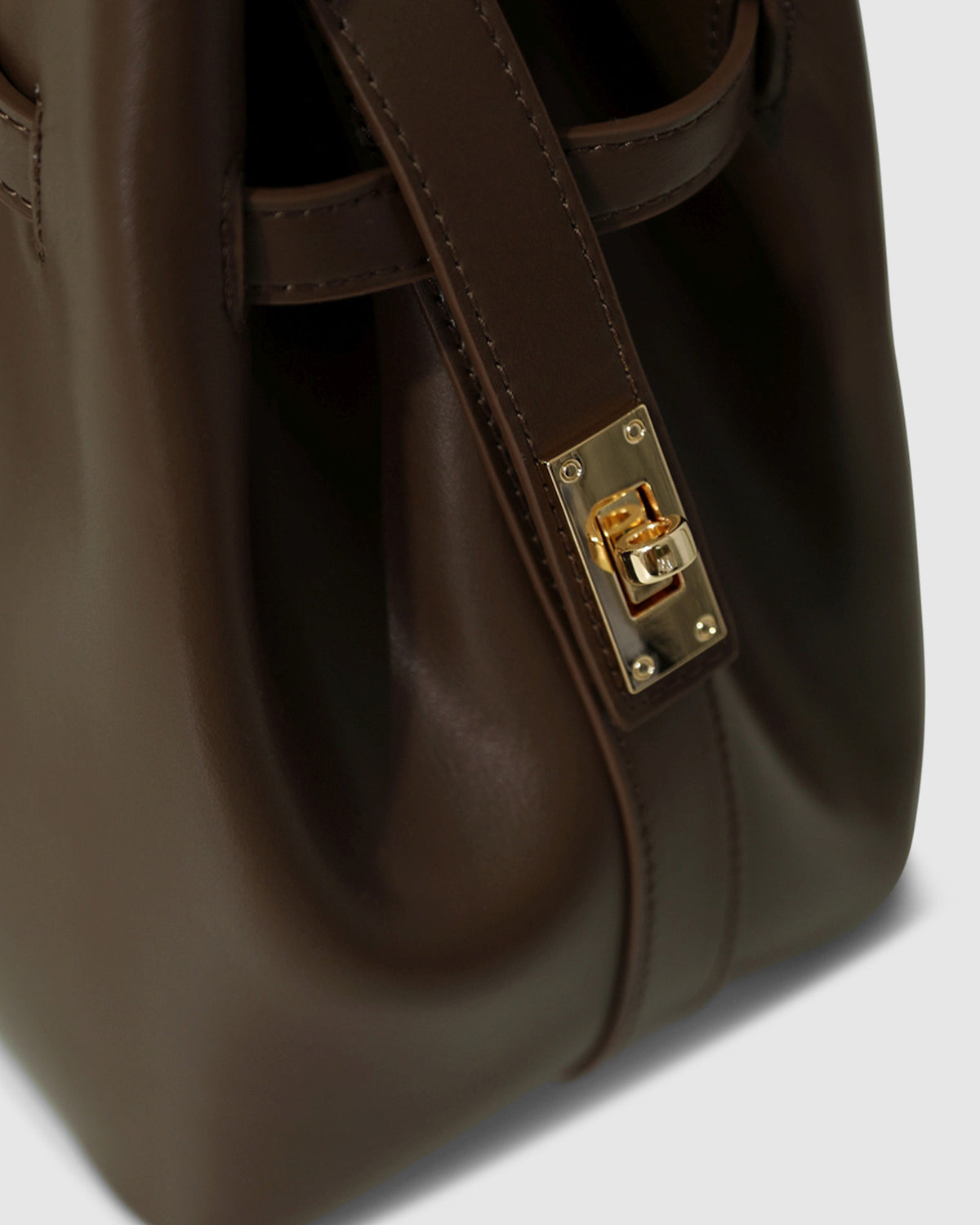 Gale Refined Bucket Bag - Chocolate