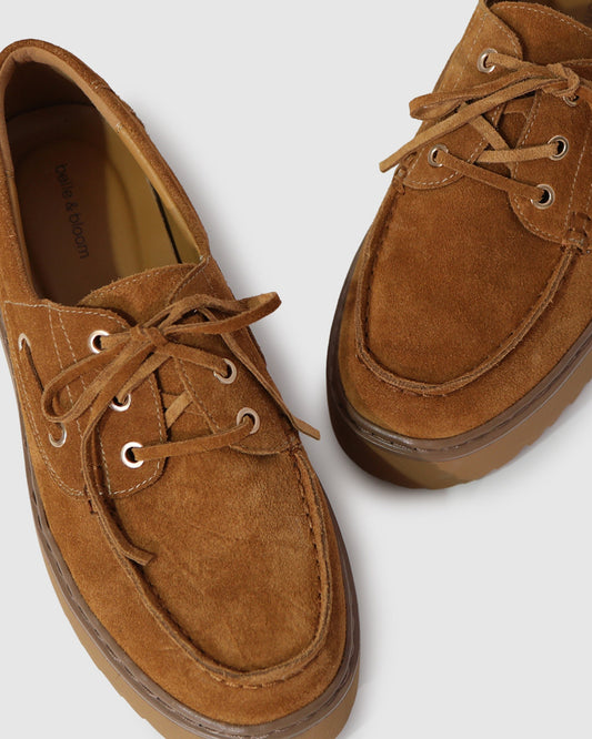 Yachting Day Suede Boat Shoe - Caramel