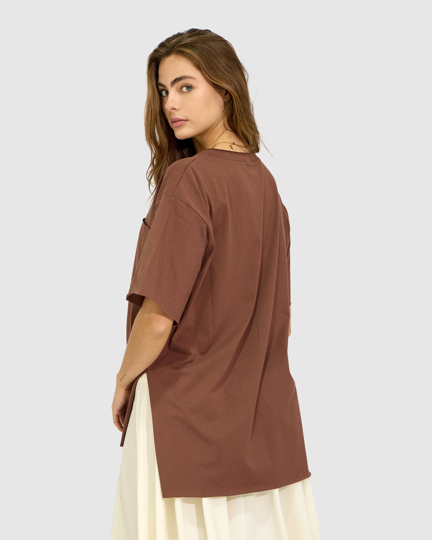 Chocolate Brave Soul Oversized T-Shirt with high side slits - alternate view