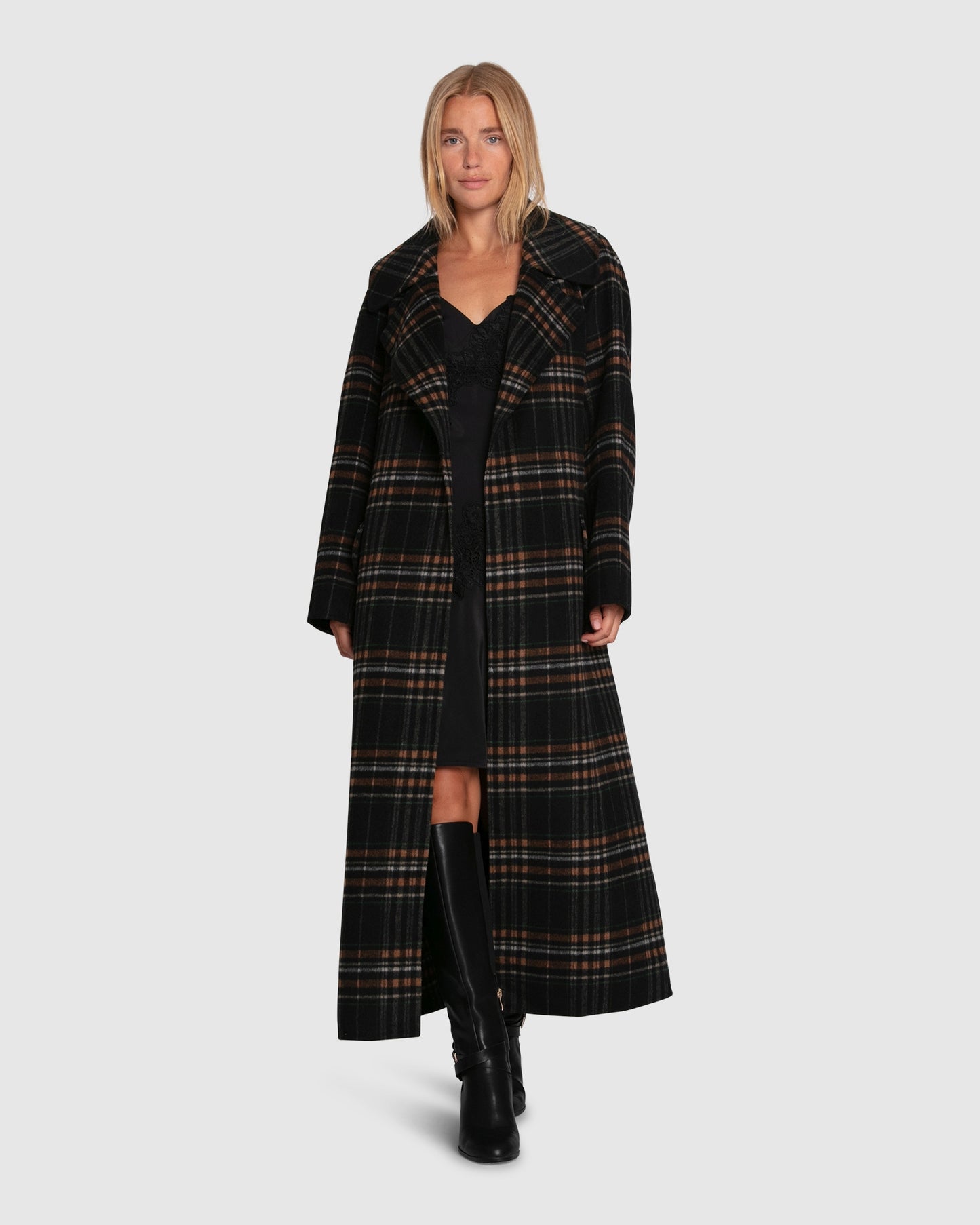 Heart To Heart Large Collar Maxi Coat - Black Plaid