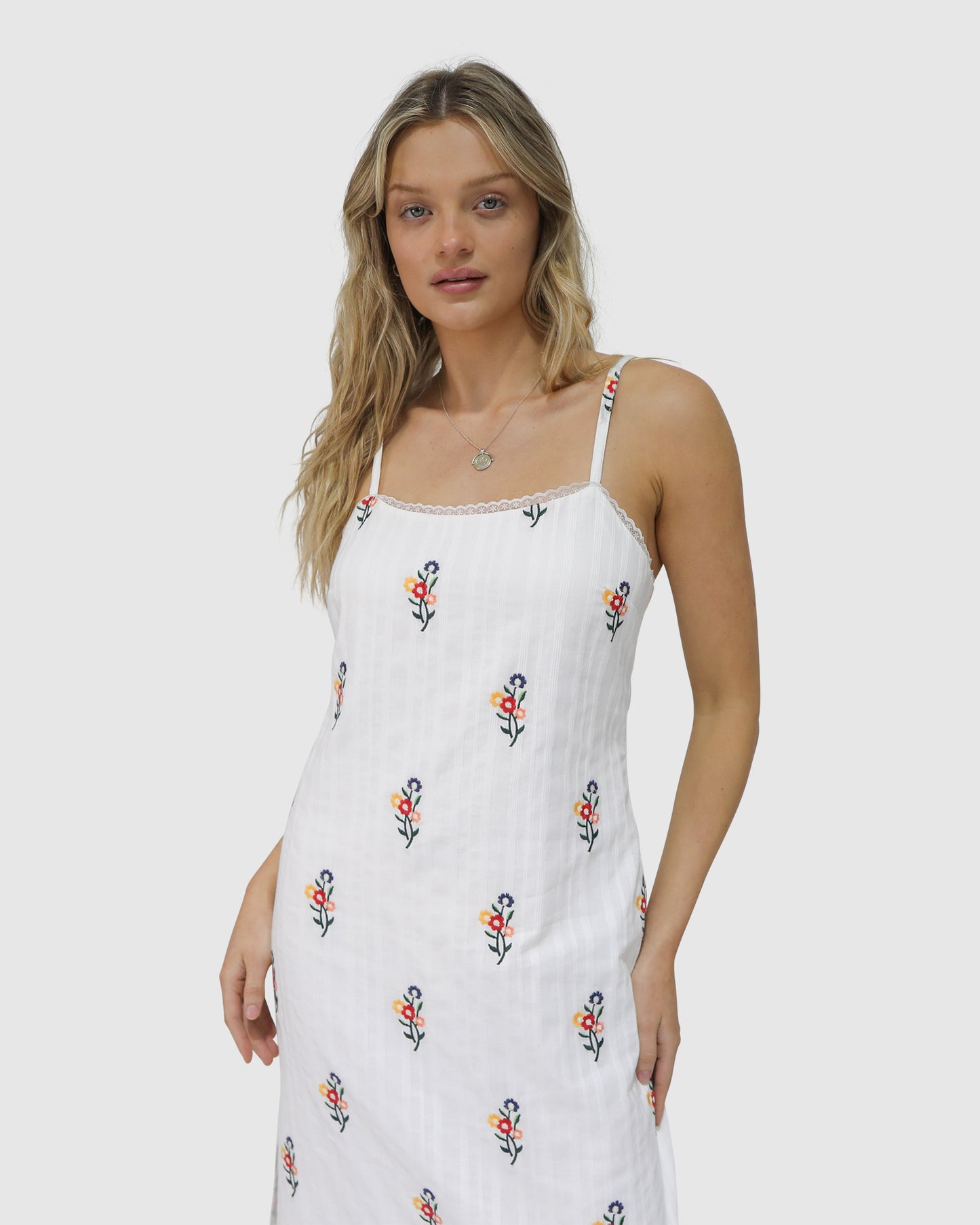She Blooms Floral Midi Dress - White