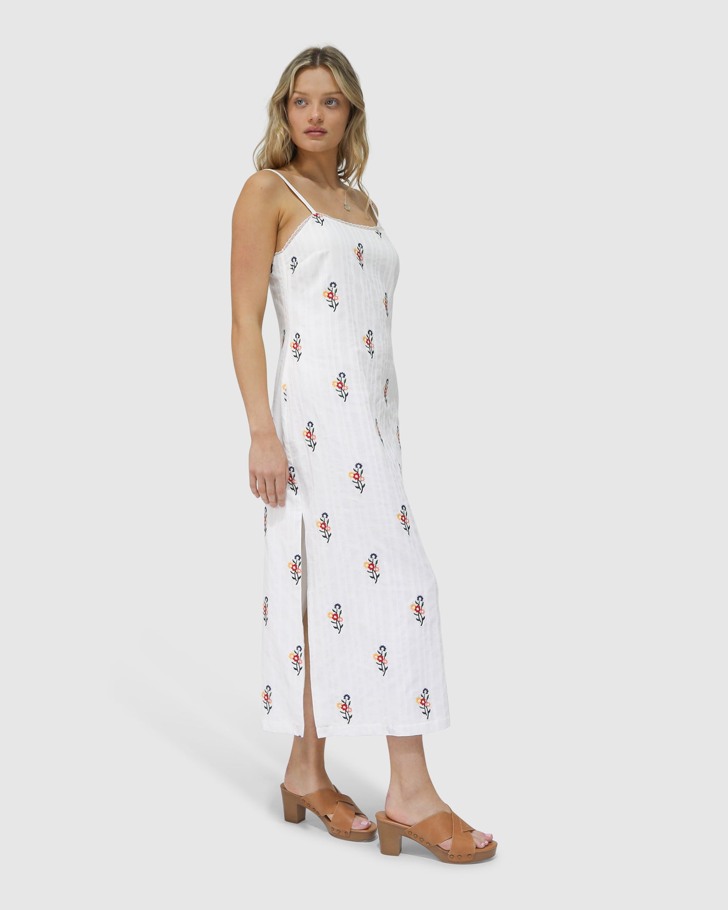 She Blooms Floral Midi Dress - White