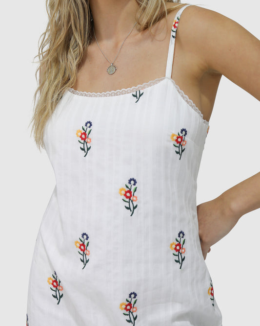 She Blooms Floral Midi Dress - White