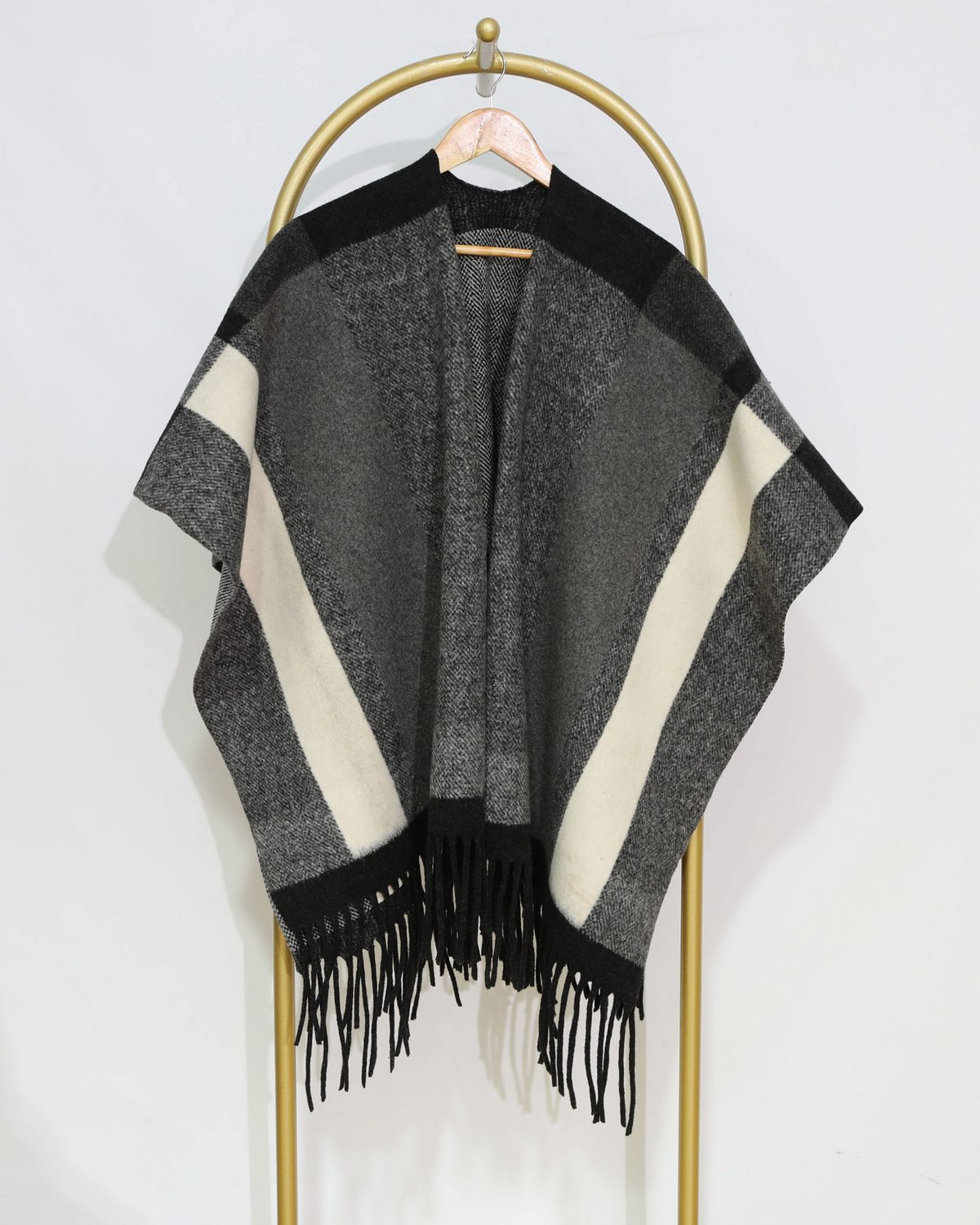Colour Block Fringe Wrap - Grey