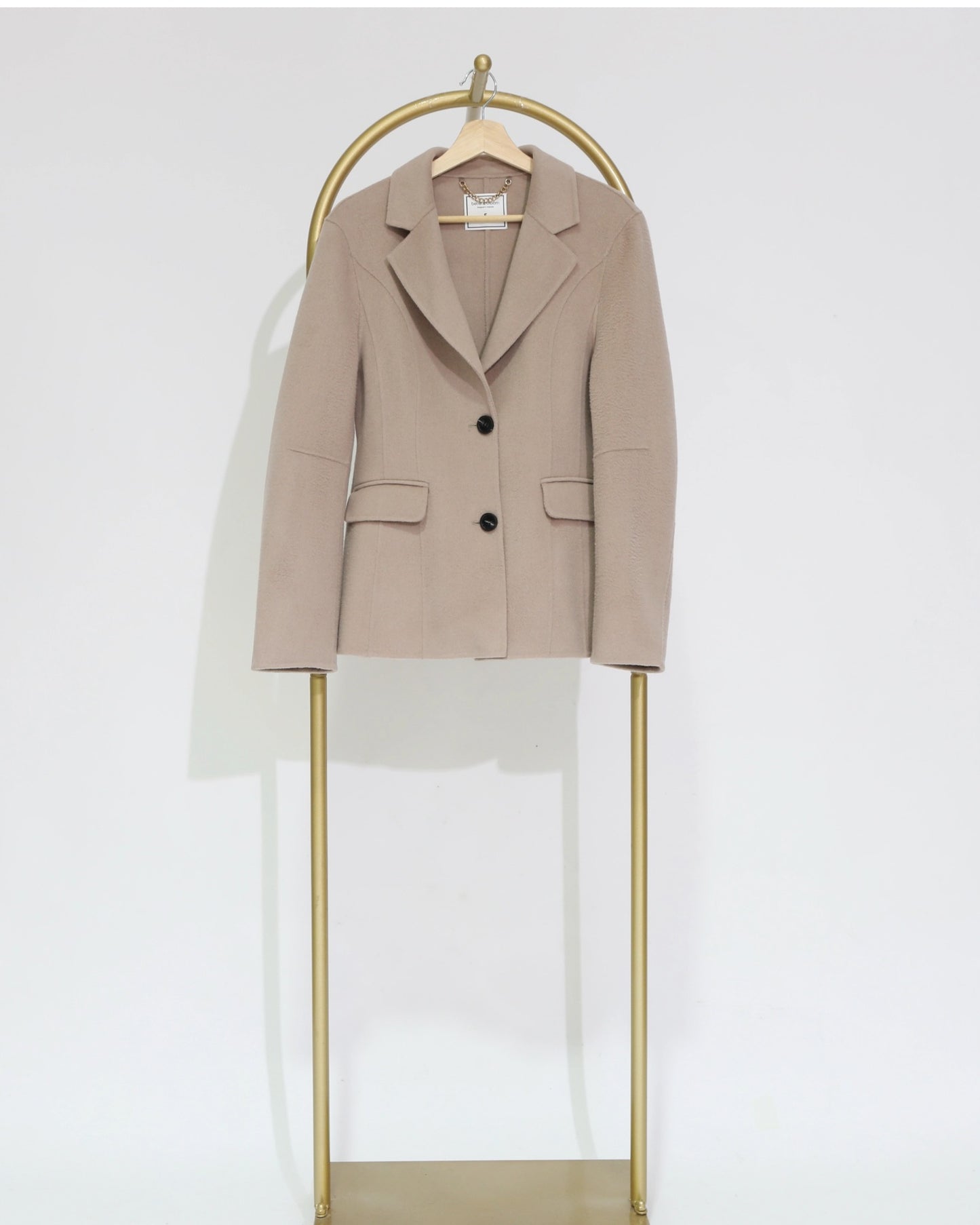 Tailored Wool-Blend Blazer – Beige