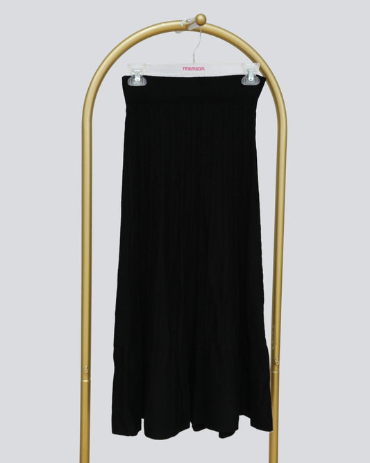 Rib-Knit Midi Skirt - Black