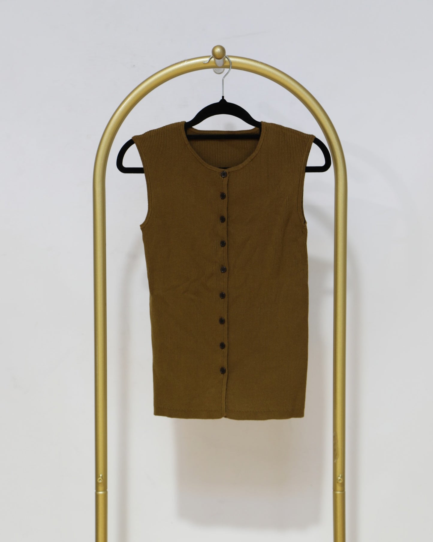 Knitted Button-Down Vest - Brown