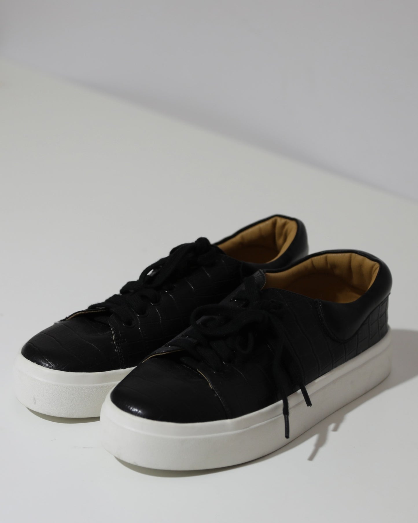 Croc-Embossed Platform Sneakers - Black