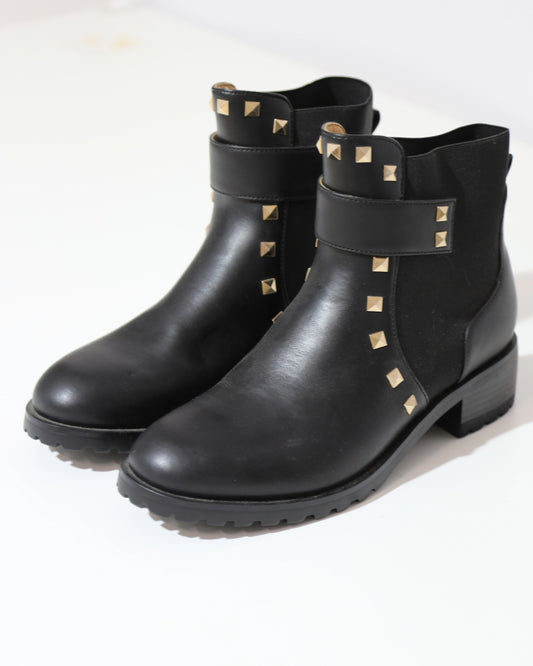 Studded Chelsea Boots - Black