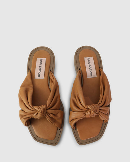 You & I Knot Detail Slides - Caramel