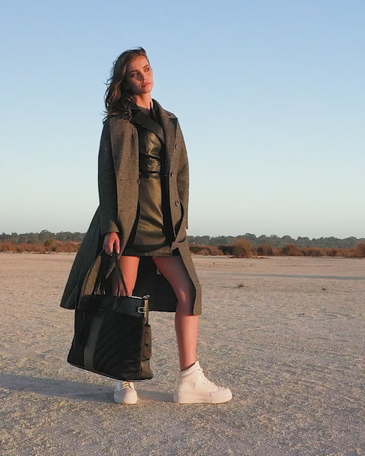 Meet Me in Paris Weekender Bag - Black
