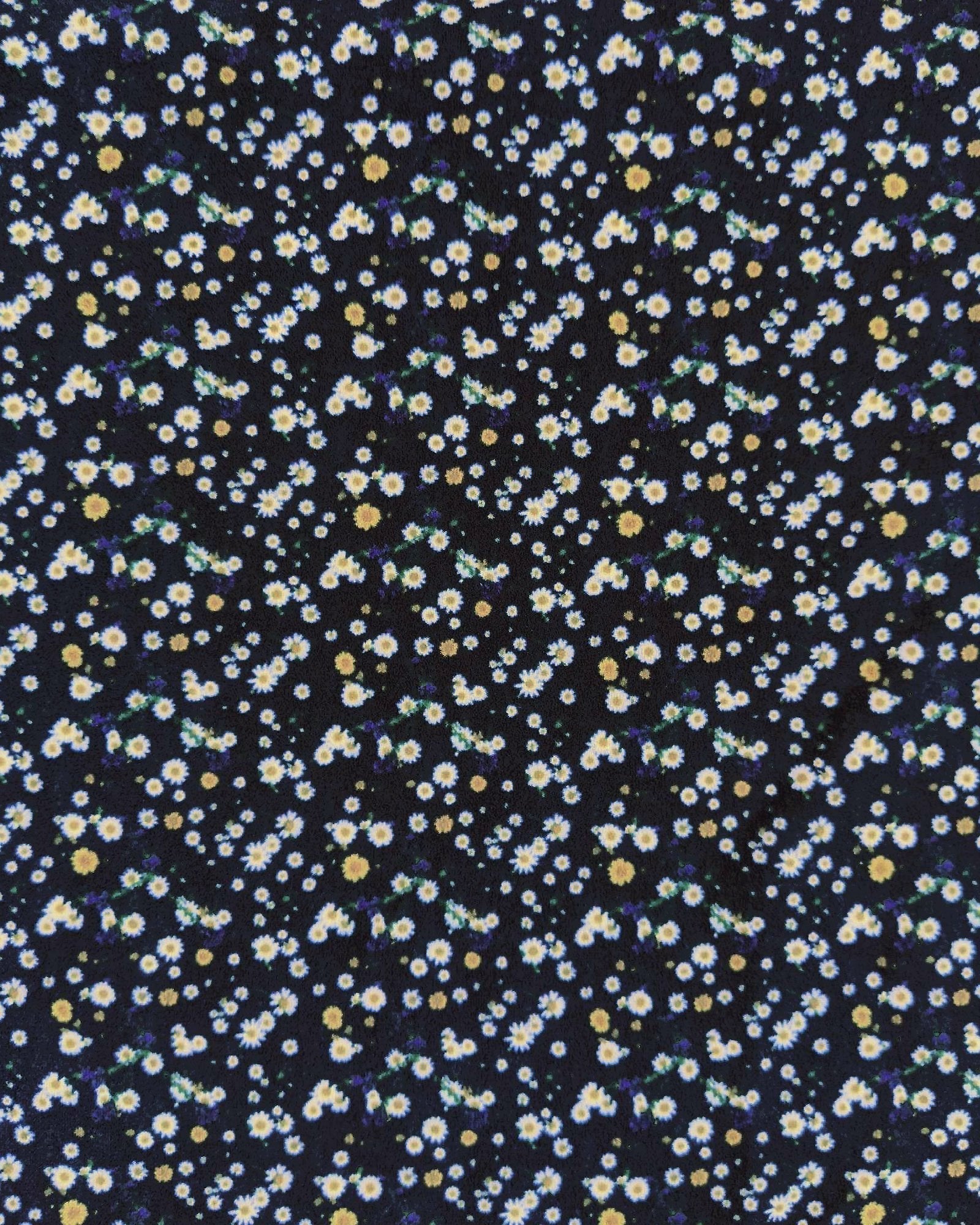 feel-for-you-black-print-v-neck-top-print-detail_11382128-6d05-45a4-862d-f2319afb98d4.jpg
