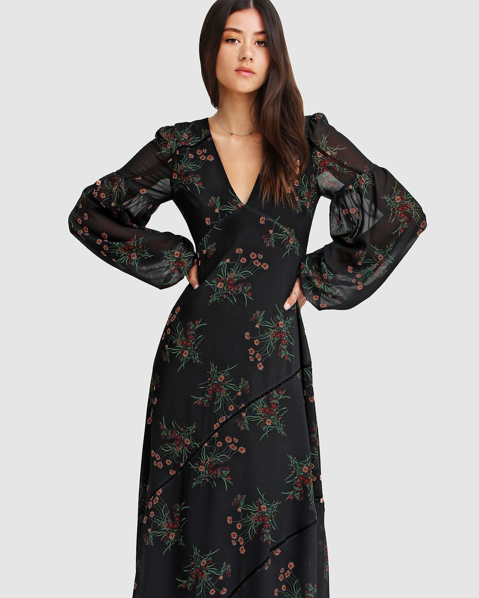 in-your-dreams-black-floral-print-maxi-dress-detail_7d02dbc7-cf3d-4e55-ba97-94d566961cf9.jpg