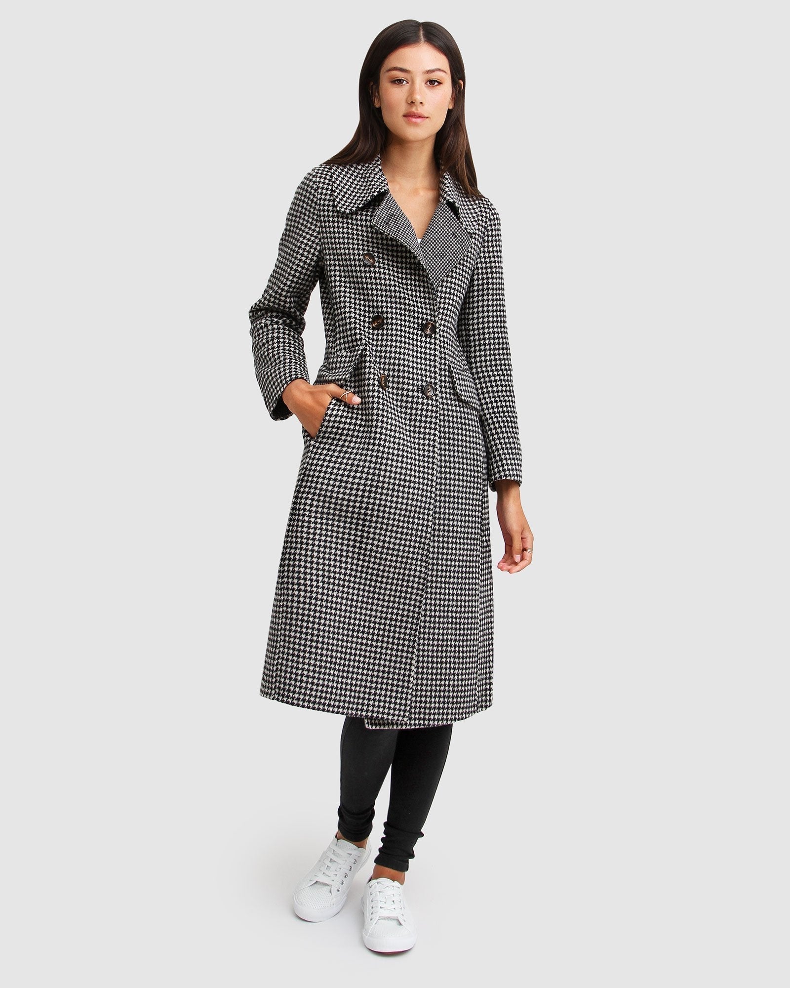 save-my-love-black-_-white-wool-coat-front_33aed7d7-8b83-48ca-b297-2193573d28e8.jpg